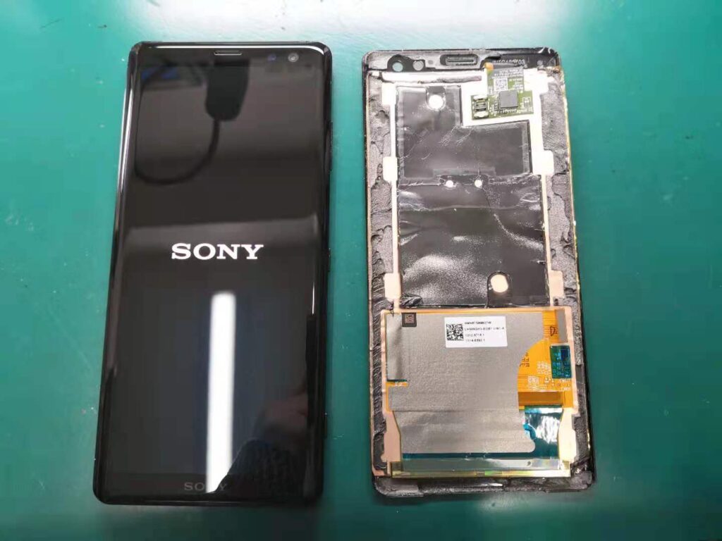 Xperia XZ3 即日画面修理】液晶破損 縦線 操作できない 映らない 