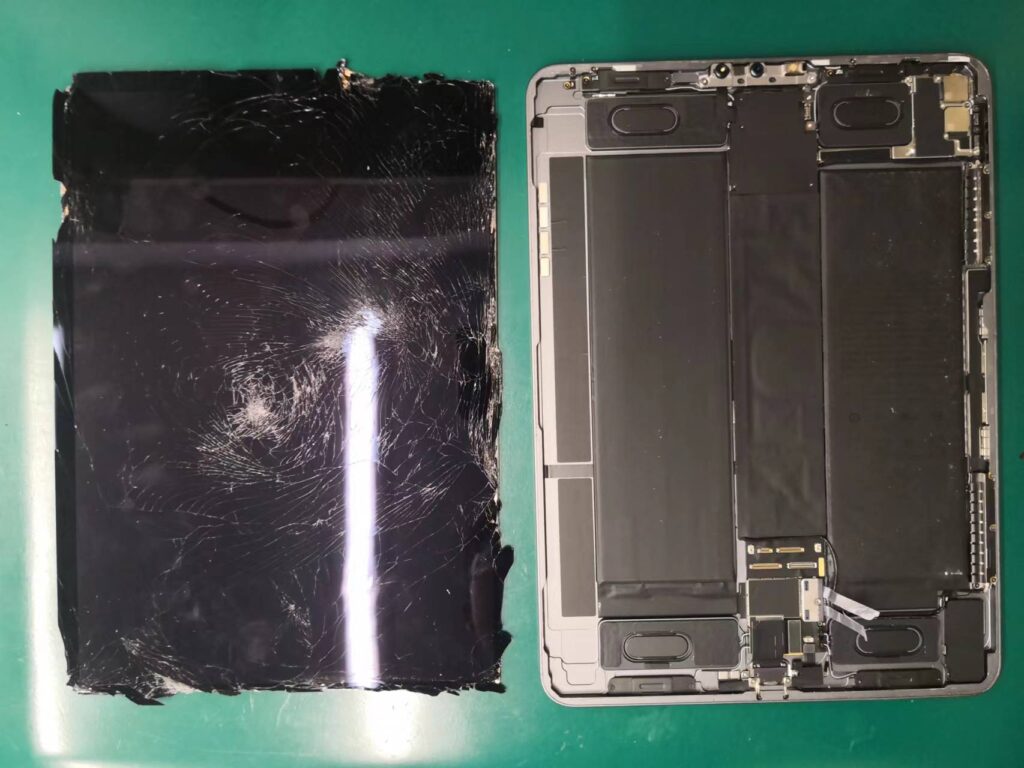 iPad Pro 11 インチ (第 2 世代)】 液晶破損 液晶漏れ 操作できない 