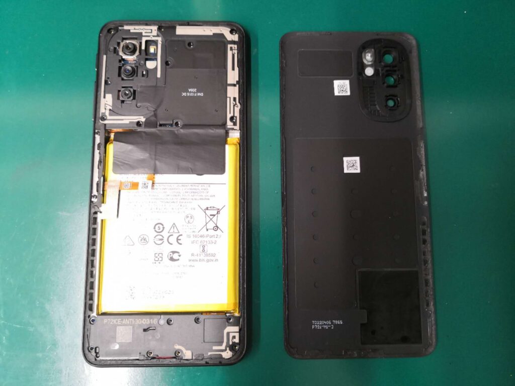 純正同等 新品 Motorola Moto G52 XT2221-1 修理交換用液晶パネル セットタッチパネル フロントガラスデジタイザ パーツ付き｜モバイルバッテリー 